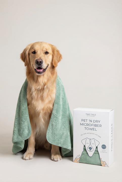 Two Tails Pet Company Pet N’ Dry Microfiber Bath Towel, Absorbent Dog Towels for Drying or Washing Paws, Faces, or Small Dogs, Soft and Lightweight, Fast Drying, Grooming Dog Supplies, Size Small