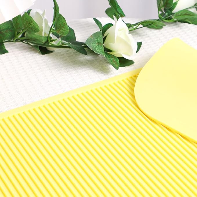 Pet Grooming Table Non-Slip Mat - Padded Mat for at-Home Grooming Dogs and Cats,Bathing Mat for Pets, Diameter：57cm/22.44inch (Yellow, 57cm/22.44inch)