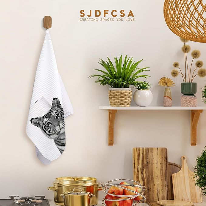 Funny Tiger Bathroom Hand Towels, Tiger Gifts for Women, Gifts for Animal Lovers, Black and White Wild Animal Decorative Hand Towels for Bathroom Decor, 16x24 Inch