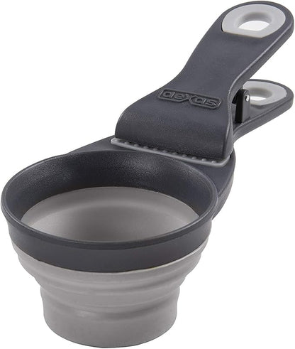 Dexas Pets Collapsible KlipScoop Collapsible Dry Dog Food Scoop and Dog Food Bag Clip, 1/2 Cup Capacity, Light Gray (PW650432429)