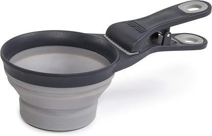 Dexas Pets Collapsible KlipScoop Collapsible Dry Dog Food Scoop and Dog Food Bag Clip, 1 Cup Capacity, Light Gray (PW660432429)
