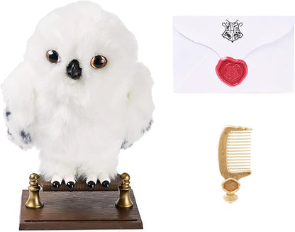 Wizarding World Harry Potter, Enchanting Hedwig Interactive Owl with Over 15 Sounds and Movements and Hogwarts Envelope, Kids Toys for Ages 5 and up