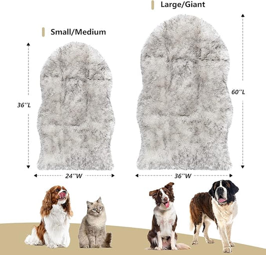 Asrug Soft Faux Fur Dog Rug Plush and Fluffy Dog Mat Ultra Cozy Pet Throw Rug for Dogs Cats, Luxury Soft Faux Sheepskin Chair Cover Seat Pad Shag Fur Area Rugs for Bedroom, Black & White, 3ftx5ft