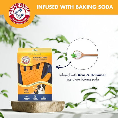 Arm & Hammer Deodorizing Dog Grooming Glove with Fragrance Transfer Technology – Scented Deshedding Dog Brush for Bathing, Pet Hair Removal Glove, Sweet Lily & Vanilla Scent