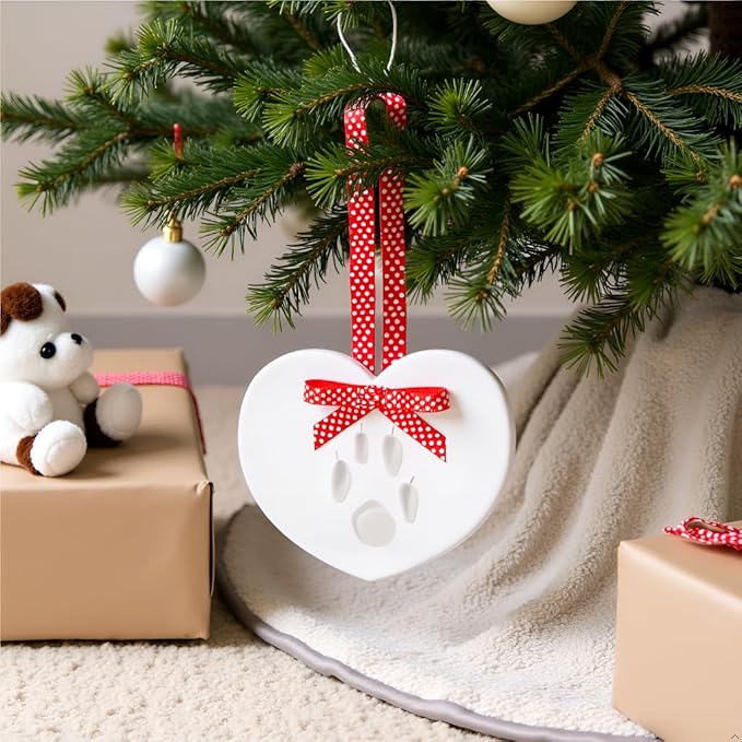 Pearhead Heart Paw Print Keepsake Kit – DIY Pet Paw Print Ornament for Dogs & Cats, Air-Dry Clay Impression Kit, Pet Memorial Keepsake, Gift for Dog Mom & Cat Mom
