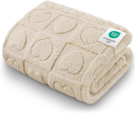 Luciphia Small Dog Blanket Washable Pet Bed Cover Soft Fluffy Puppy Blanket with Premium Fleece 300GSM Cozy Calming Cat Blankets for Indoor Cats Beige 41x31 inch