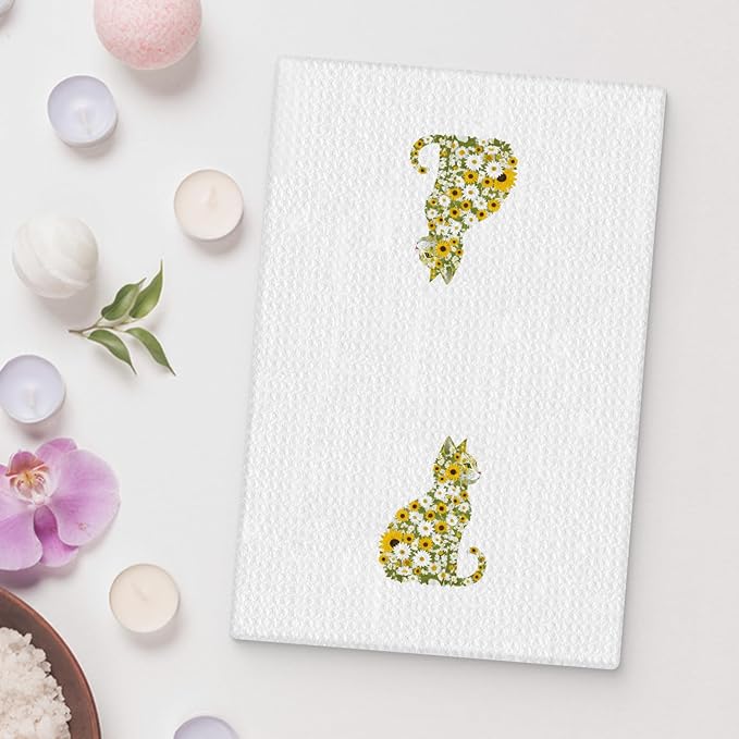 Daisy Floral Cat Kitchen Towel, Floral Cat Hand Towel for Bathroom Decor, Kitten Dish Tea Towel for Kitchen Decor, Pet Gifts for Kitten Lovers Women Girls,