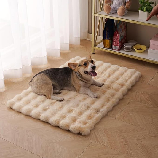 SHENGOCASE Pet Cushion Pad, Faux Fur Dog and Cat kneading Pillow, Cozy Bed Insert for Crate Pad Padding for Cage Kennel House Condo Shelf (27.5" x 41")