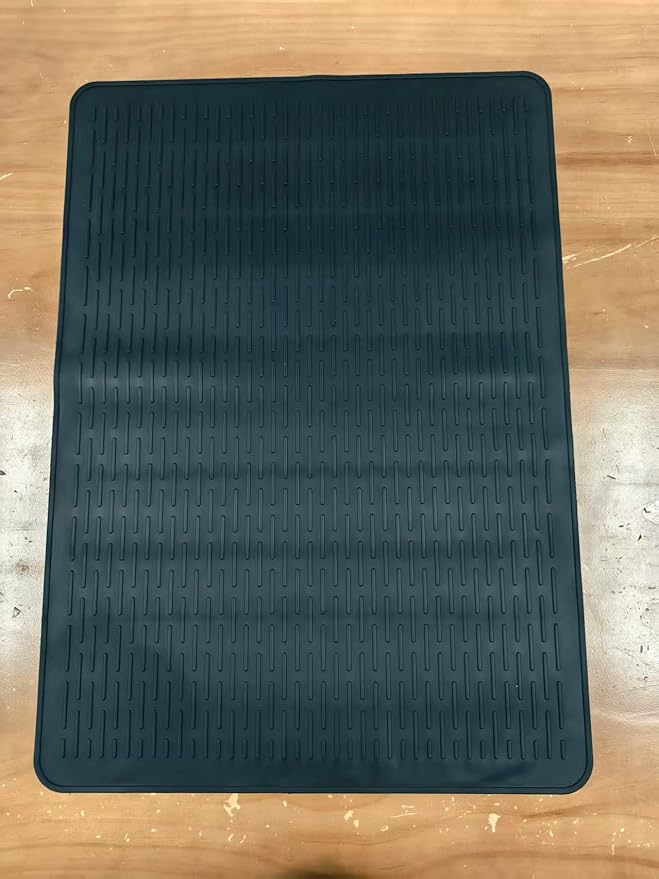 Dog Grooming Table Mat, (19.9 x 27.8 inch) Dog Grooming Table Mat Pad Non-Slip, Pet Grooming Table Mat for Grooming Dogs at Home, Pet Groomers Table Mat, Easy-Clean Durability (Black)
