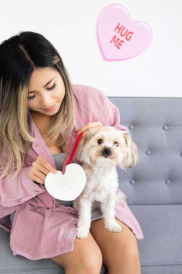 Pearhead Heart Paw Print Keepsake Kit – DIY Pet Paw Print Ornament for Dogs & Cats, Air-Dry Clay Impression Kit, Pet Memorial Keepsake, Gift for Dog Mom & Cat Mom