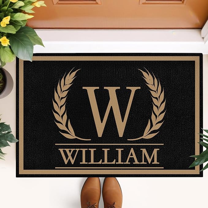 Custom Doormat with Family Name Elegant Personalized Entryway Door Mat Front Door Mat for Outdoor Decor Entrance Mat Customised Rug Christmas Housewarming Gift with Anti-Slip Backing