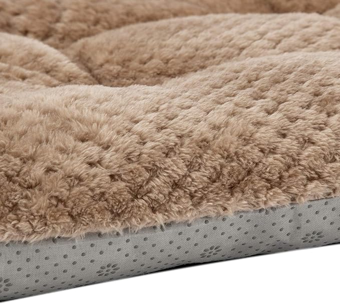 Fuzzy Deluxe Pet Beds, Super Plush Dog or Cat Beds Ideal for Dog Crates, Machine Wash & Dryer Friendly (15" x 23", S-Mocha)