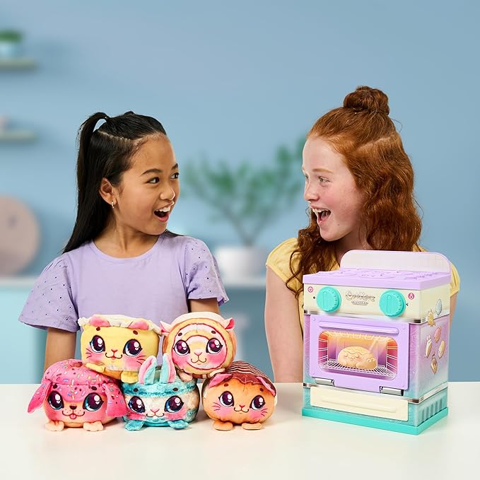 Cookeez Makery Lil' Bakez Oven, Mix The Dough and Make A Scented Surprise Pet in The Form of A Deliciously Scented Plush Toy (Non-Electronic), Bake and Collect - Styles May Vary