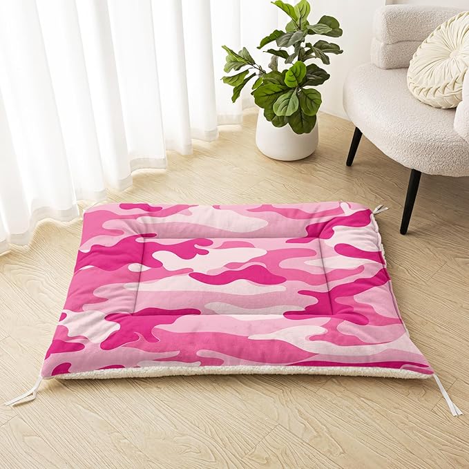 Dog Cat Bed Mat Ultra Soft Fluffy Pet Bed Washable Fashion Dog Crate Beds Comfy Comfy Pet Sleeping Pad Suitable for Pet Raised Bed(42"x32",Pink Camo)