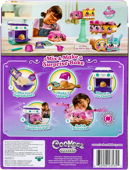 Cookeez Makery Lil' Bakez Oven, Mix The Dough and Make A Scented Surprise Pet in The Form of A Deliciously Scented Plush Toy (Non-Electronic), Bake and Collect - Styles May Vary