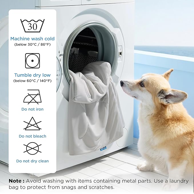 Bedsure Cooling Blanket for Large Dogs with Breathable Air-Core Fill Q-MAX>0.4 - Lightweight Pet Cat Throw Cold Blanket Washable for Summer，Soft Dog Cooling Mat for Couch Bed, Pearl Grey, 50x60