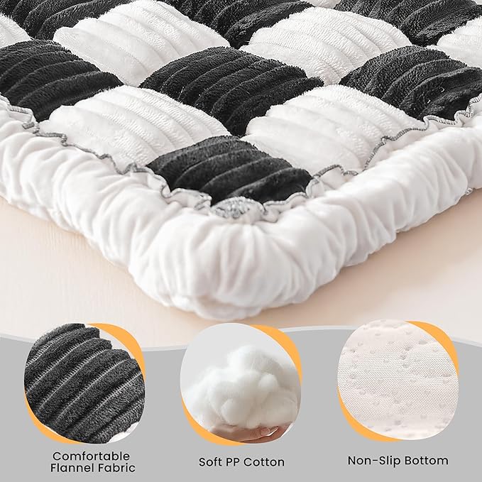 Backseat Dog Bed Mat for Car, Non-Slip Dog Bed for Car Back Seat, Soft & Cozy Dogs Blanket, Washable Travel Pet Mat Seat Protector for Cars, SUVs, Trucks (Black/White, 59"L x 27.5"W x 1.5"Th)
