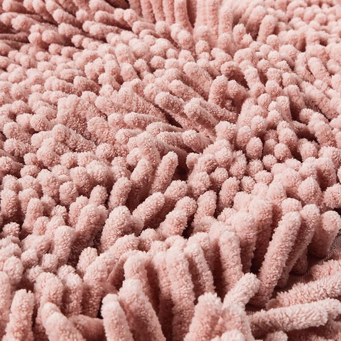 Patas Lague Absorbent Dog Towel for Drying Dogs Large, 35''x15'' Extra Large Microfiber Quick Drying Pet Bath Towel with Hand Pockets, Machine Washable Pet Shammy Pink